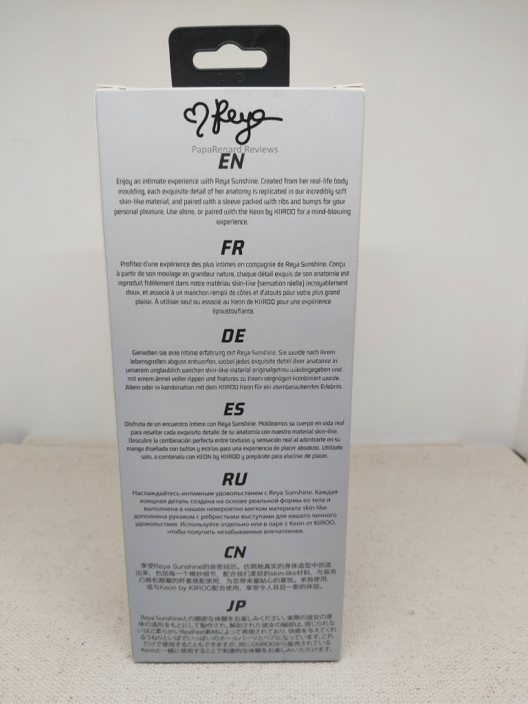 Back side of the FeelReya box