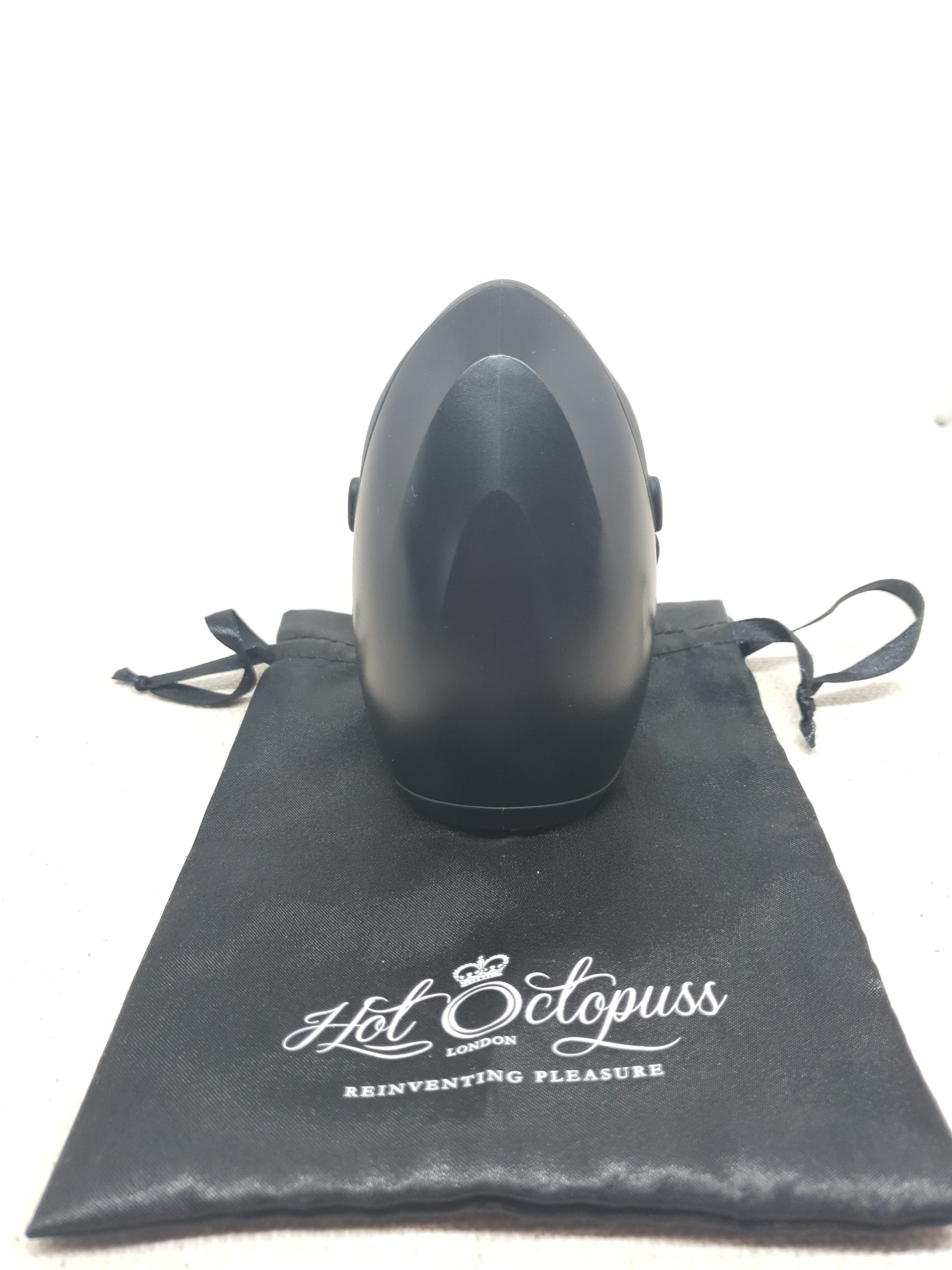 Back side of the Pulse on its storage bag